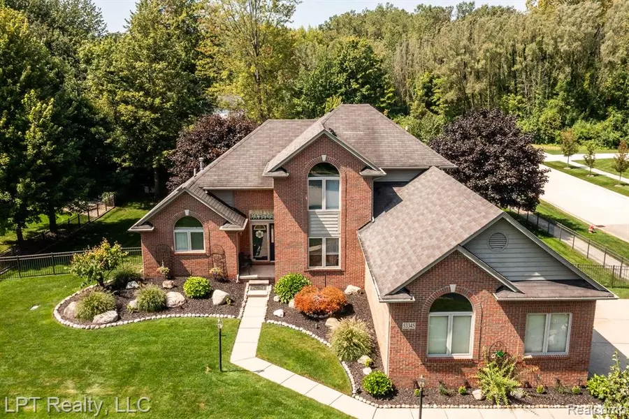 53345 WILLIAMS Way, Shelby Twp, MI 48316 3890