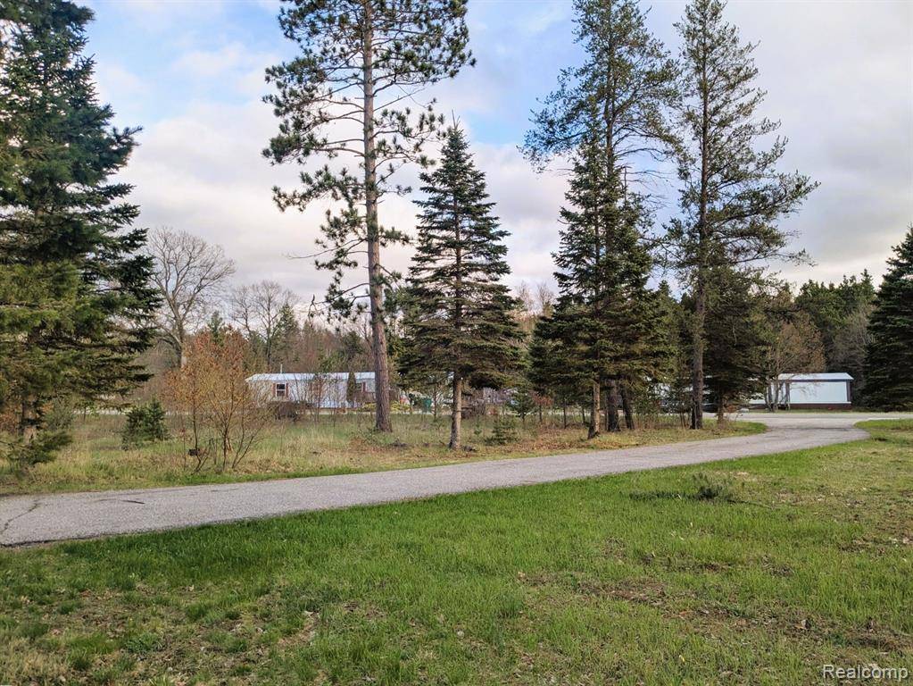 Lake City, MI 49651 9032,9100 W KELLY Road