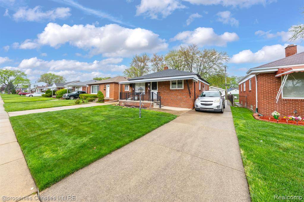 23022 Lexington Avenue, Eastpointe, MI 48021 1912