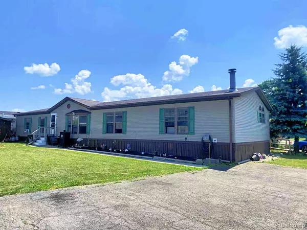 9080 GREENTREE Drive, Newport, MI 48166 9552