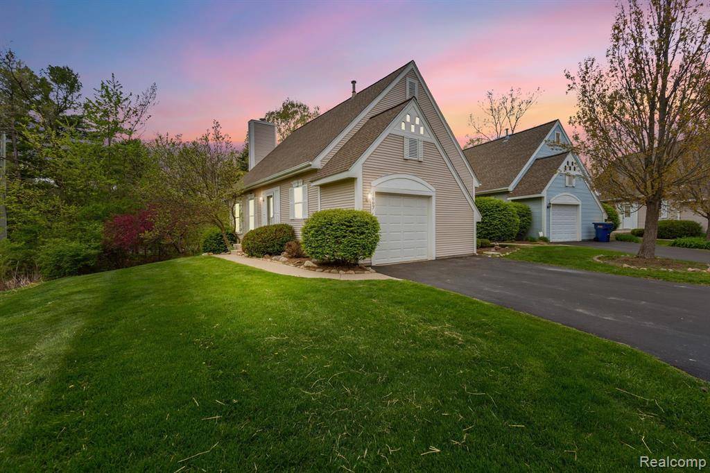 1667 GOLDEN Lane,  Ypsilanti,  MI 48198 3661