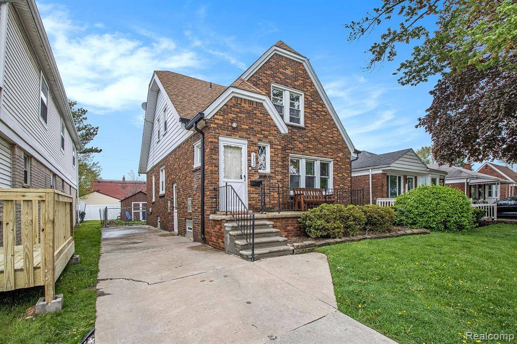 Allen Park, MI 48101 2670,14724 DASHER Avenue
