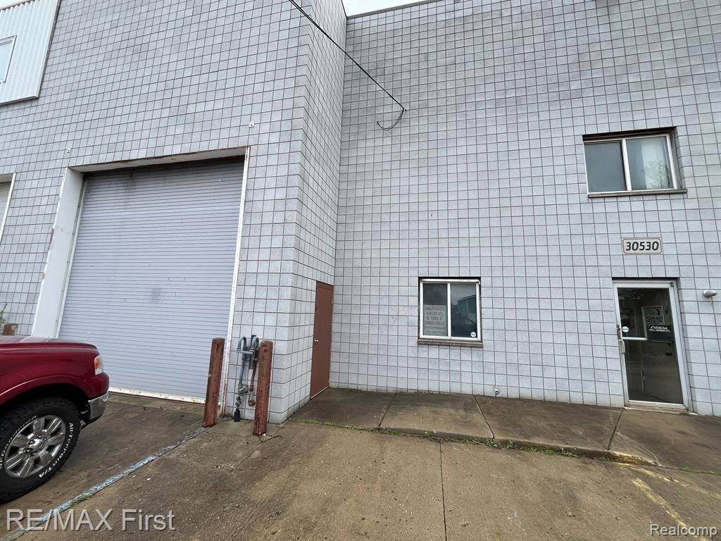 Roseville, MI 48066 1736,30530 BEACONSFIELD Street