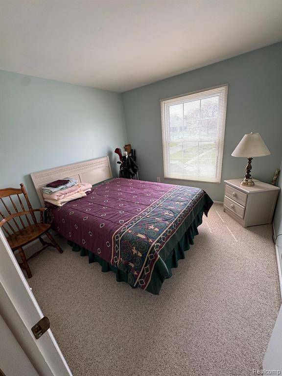 Lake Orion, MI 48360 1724,2983 MAPLEWOOD Court