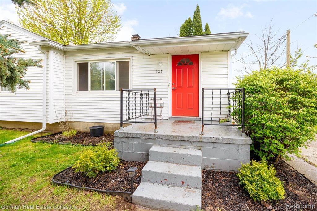 137 W SHEFFIELD Avenue, Pontiac, MI 48340 1851