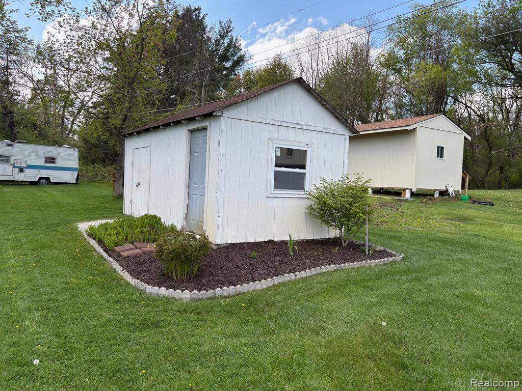 White Lake, MI 48383 1819,2725 ORMOND Road