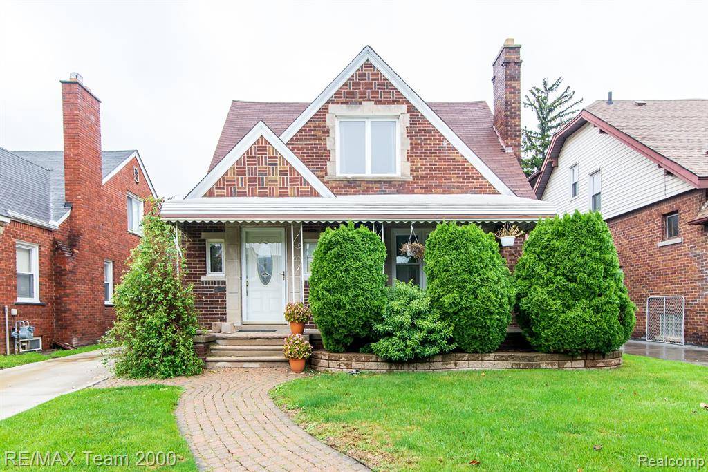 7527 HARTWELL Street, Dearborn, MI 48126 1572