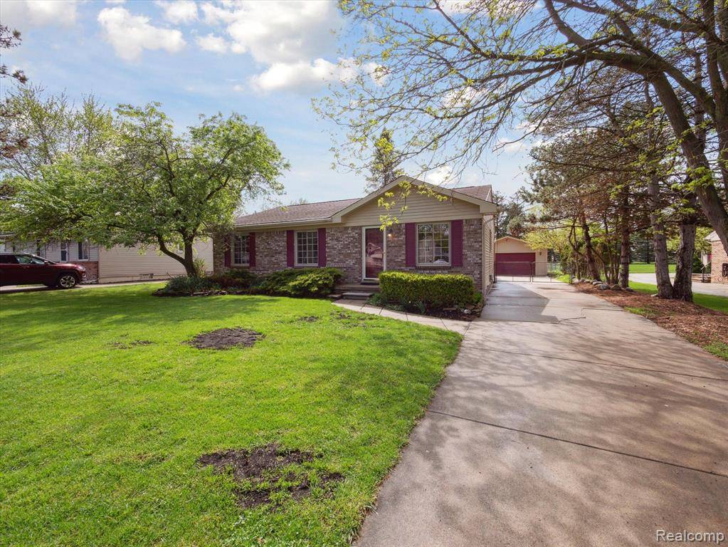 Troy, MI 48083 5025,3207 KILMER Drive