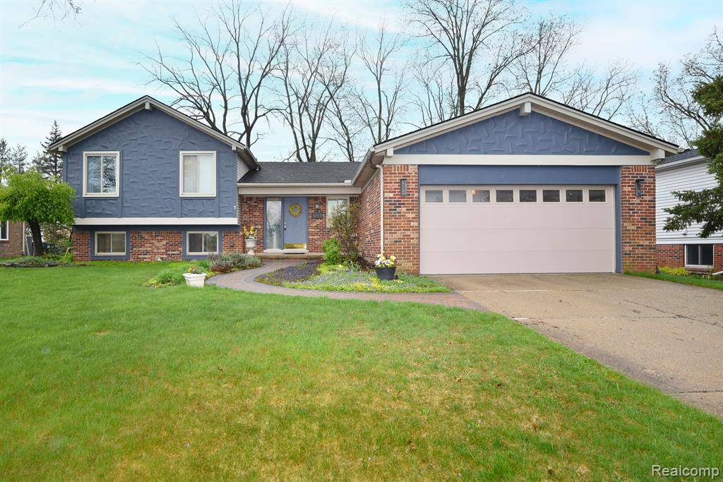 3039 ROLLING GREEN Circle, Rochester Hills, MI 48309 1251