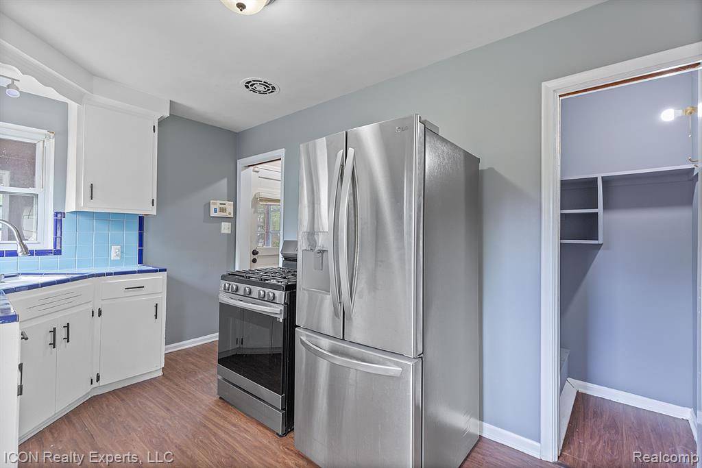 Oak Park, MI 48237 1506,13930 NORTHFIELD Boulevard