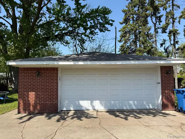 Warren, MI 48091 3990,26329 WEXFORD Drive