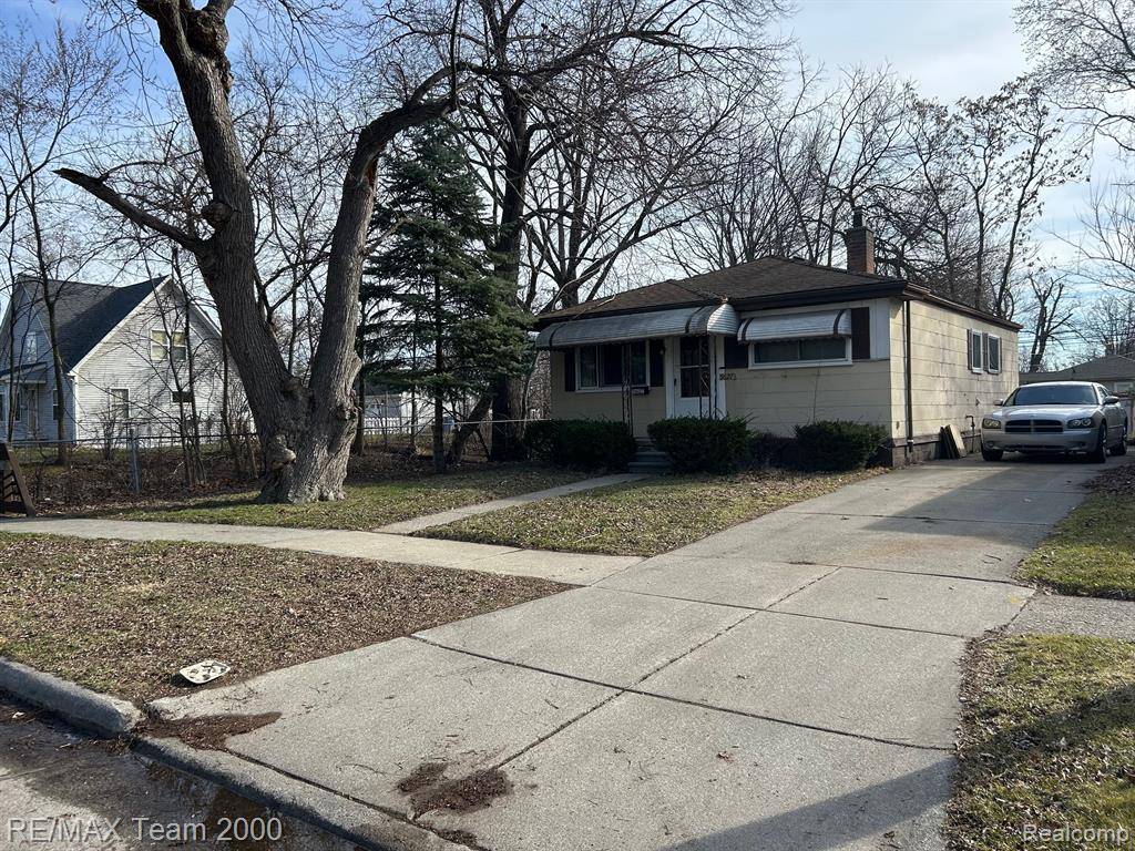 Dearborn Heights, MI 48125 2811,5627 Gertrude St.