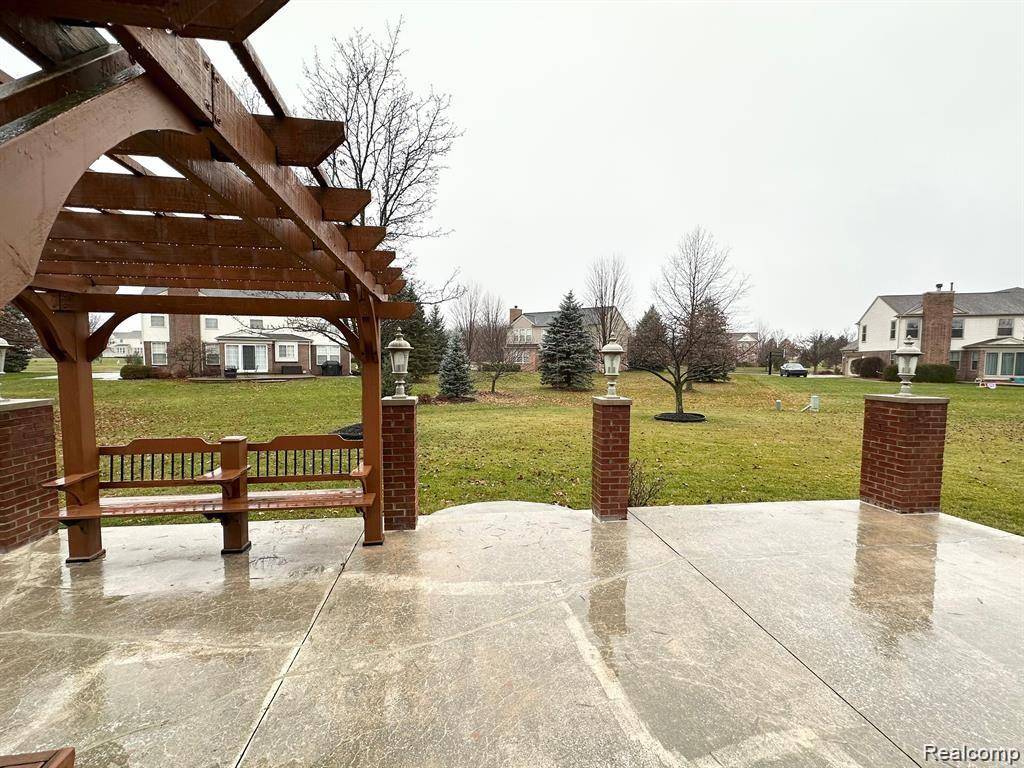 Canton, MI 48188 8019,49212 WOOSTER Court