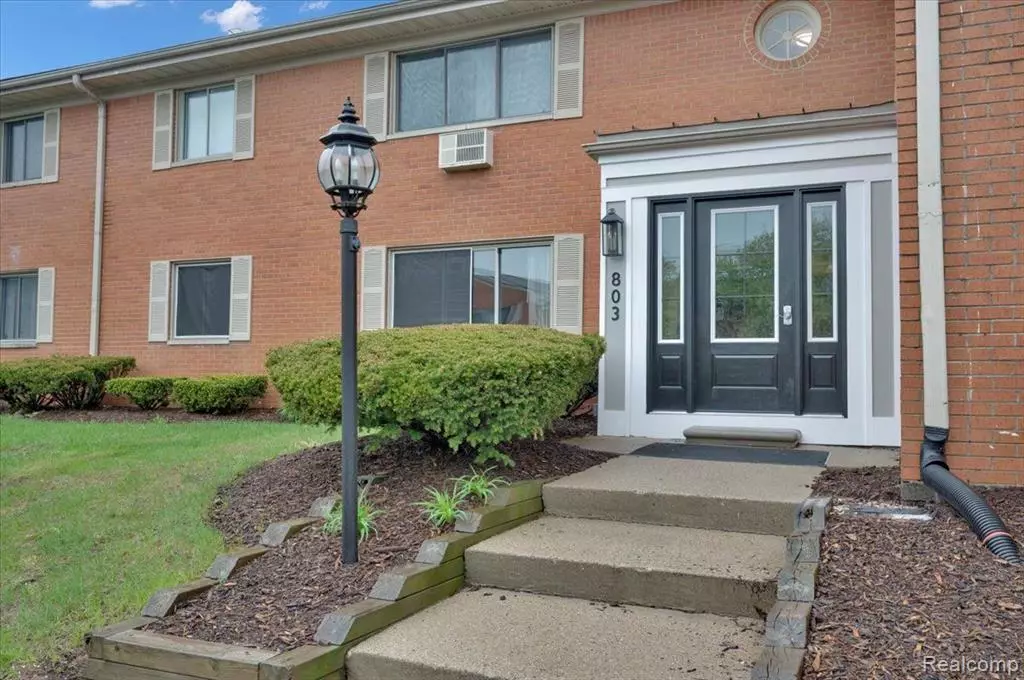 Rochester, MI 48307 1649,803 PLATE Street