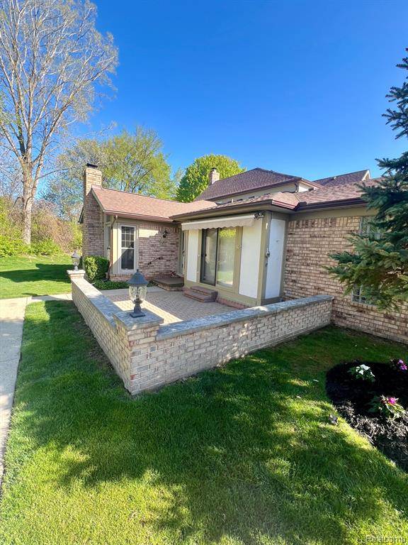 Shelby Twp, MI 48315 3840,49421 Northwood