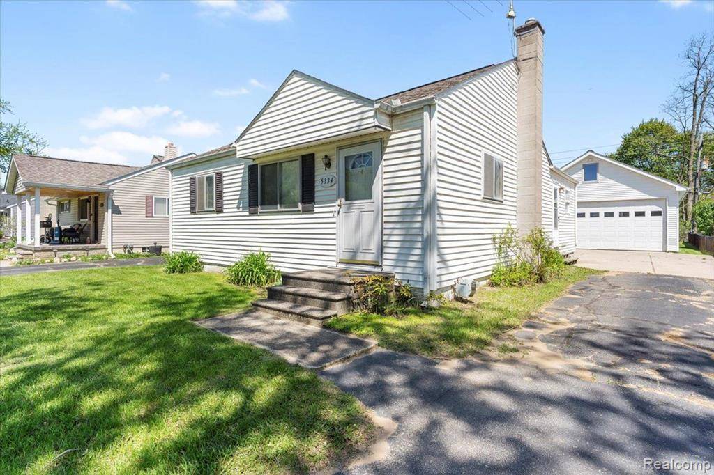Clarkston, MI 48346 3710,5334 DRAYTON Road