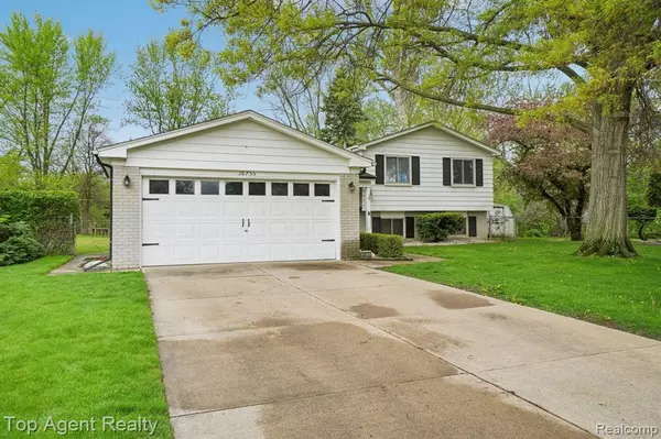 Sterling Heights, MI 48312 1218,38755 ARCOLA Drive