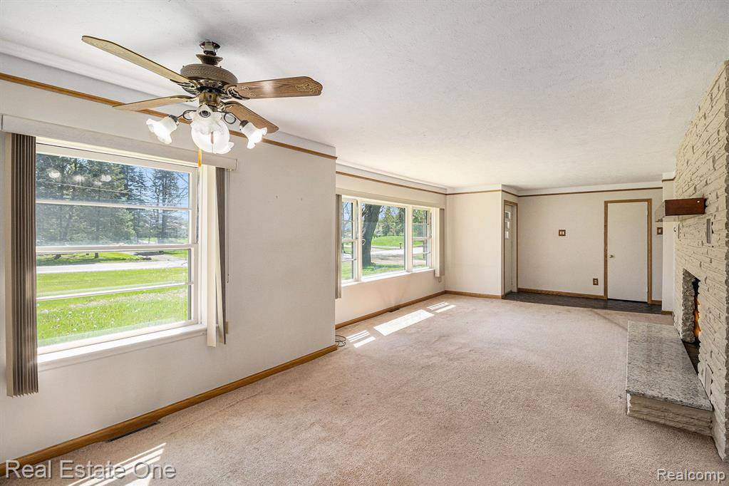 Highland, MI 48356 2011,4001 N DUCK LAKE Road