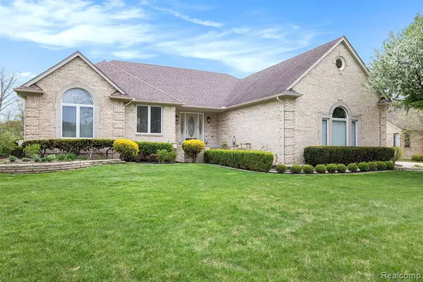 Troy, MI 48098 6311,1204 BRADBURY Drive