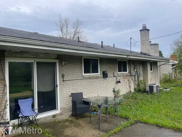 Southfield, MI 48076 4981,20225 LEDGESTONE Street