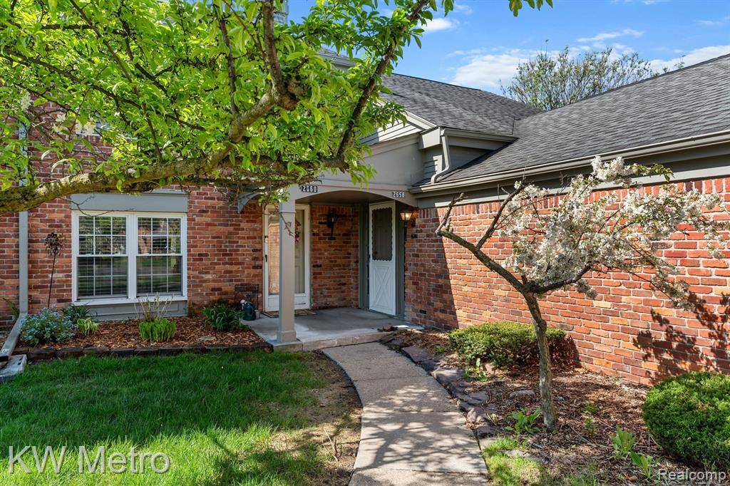 Auburn Hills, MI 48326 4150,2658 WILLIAMSBURG Circle