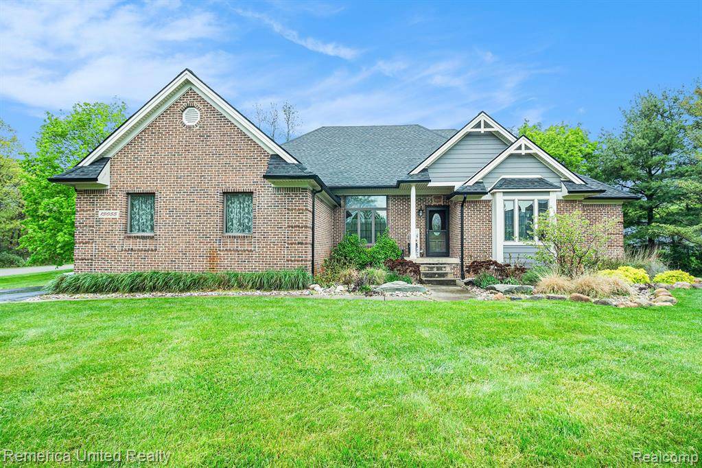 13055 EAGLE, South Lyon, MI 48178 9587