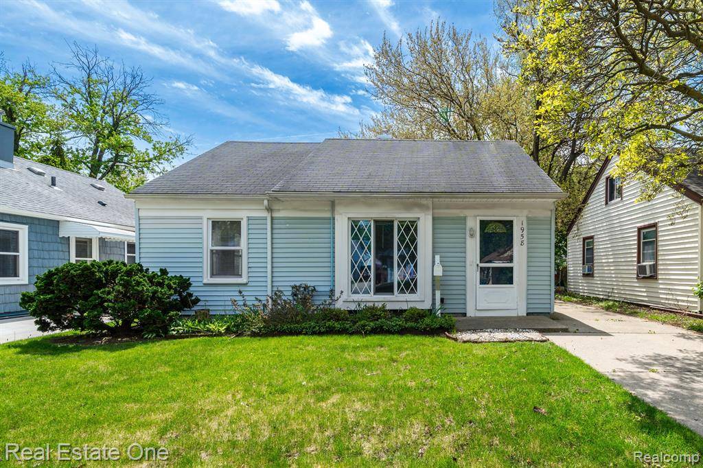 1958 BROWNING Street, Ferndale, MI 48220 1104