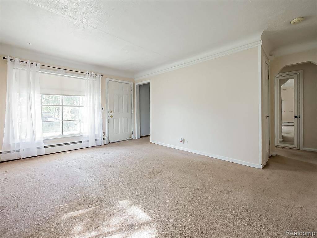 Garden City, MI 48135 2452,28612 KRAUTER Street