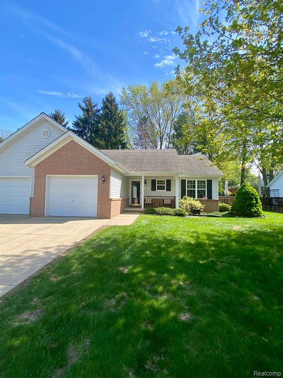 7766 E RIDGE Drive, Almont, MI 48003 8752