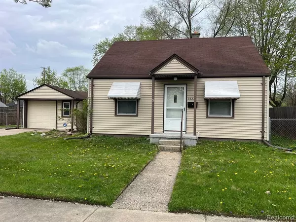 28273 SCHRAM Street, Roseville, MI 48066 4832