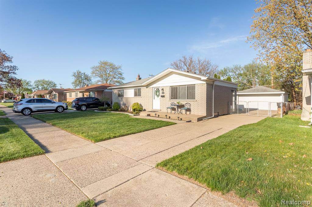 Westland, MI 48185 3691,322 N HAWTHORNE Street