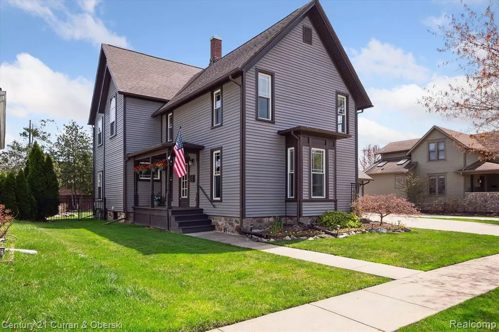 Northville, MI 48167 1637,415 YERKES Street