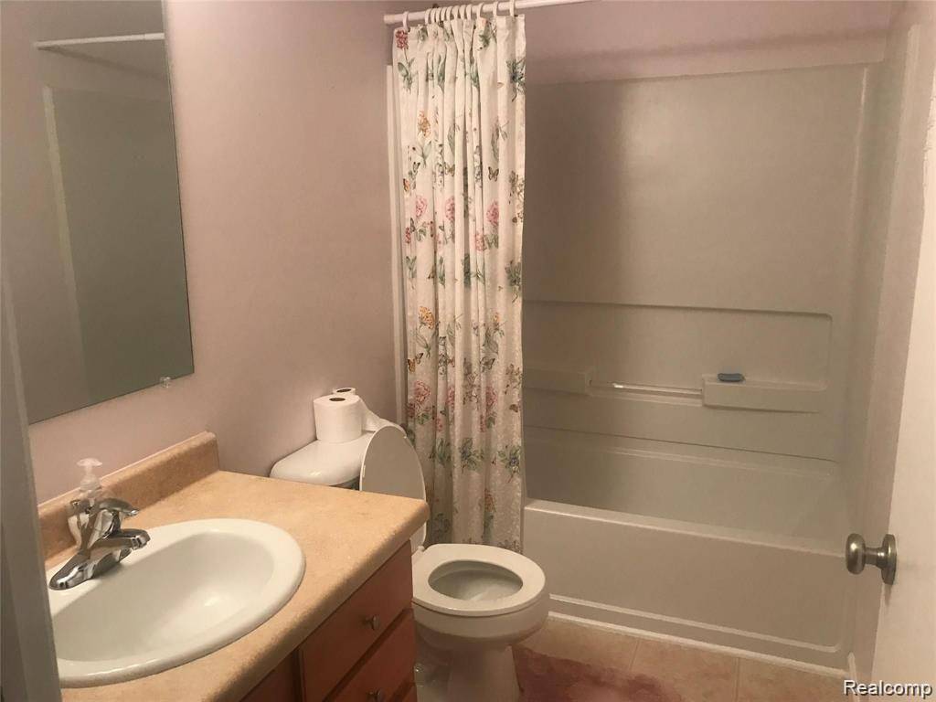 Taylor, MI 48180 8707,14349 TIMBERLINE Drive