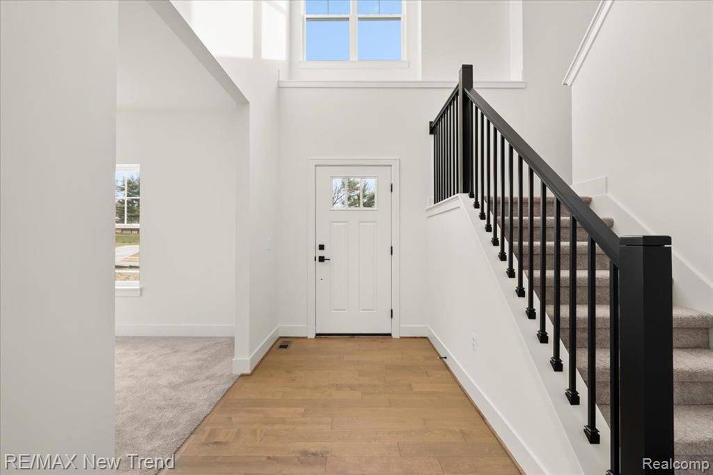 Clarkston, MI 48346 2381,6514 CAMBRIDGE Circle