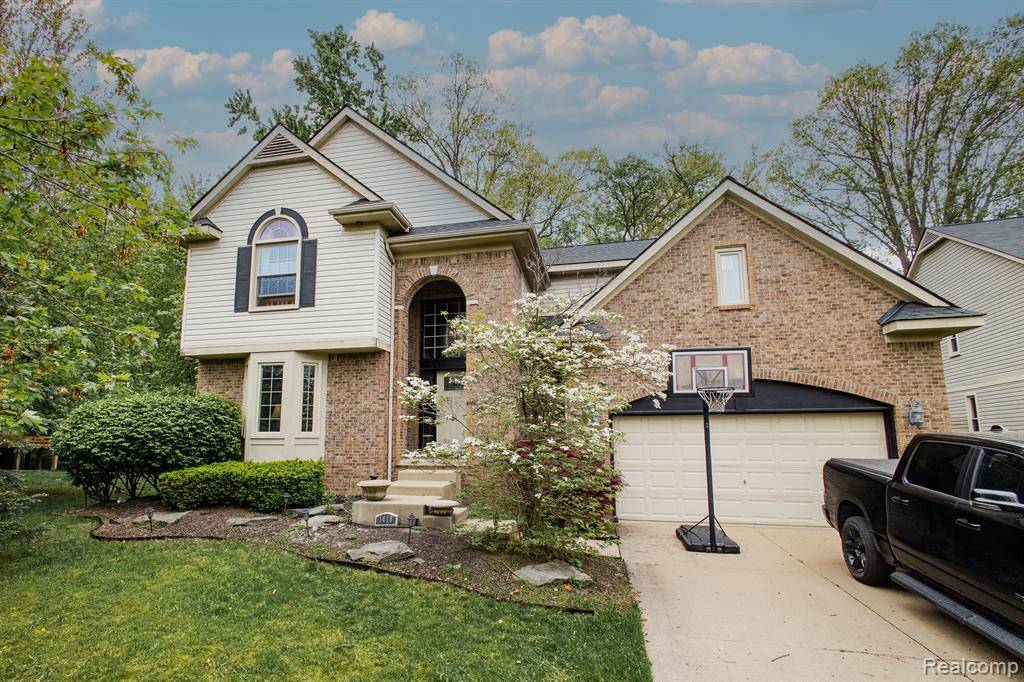 1418 TRAILSIDE Boulevard, Wixom, MI 48393 4806