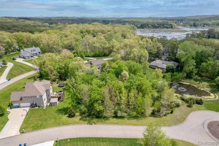 0 Hidden View Court, Fenton, MI 48430