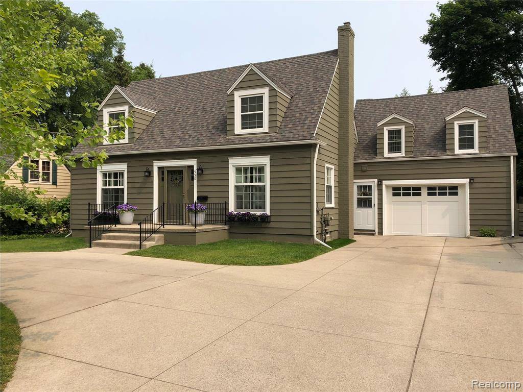 950 W LINCOLN Street, Birmingham, MI 48009 3010