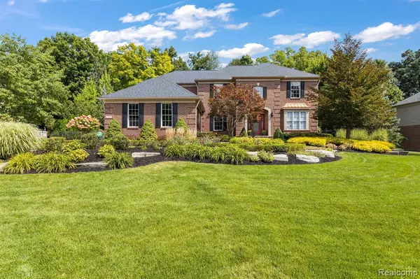 Canton, MI 48187 4443,50548 AMBERLEY Boulevard