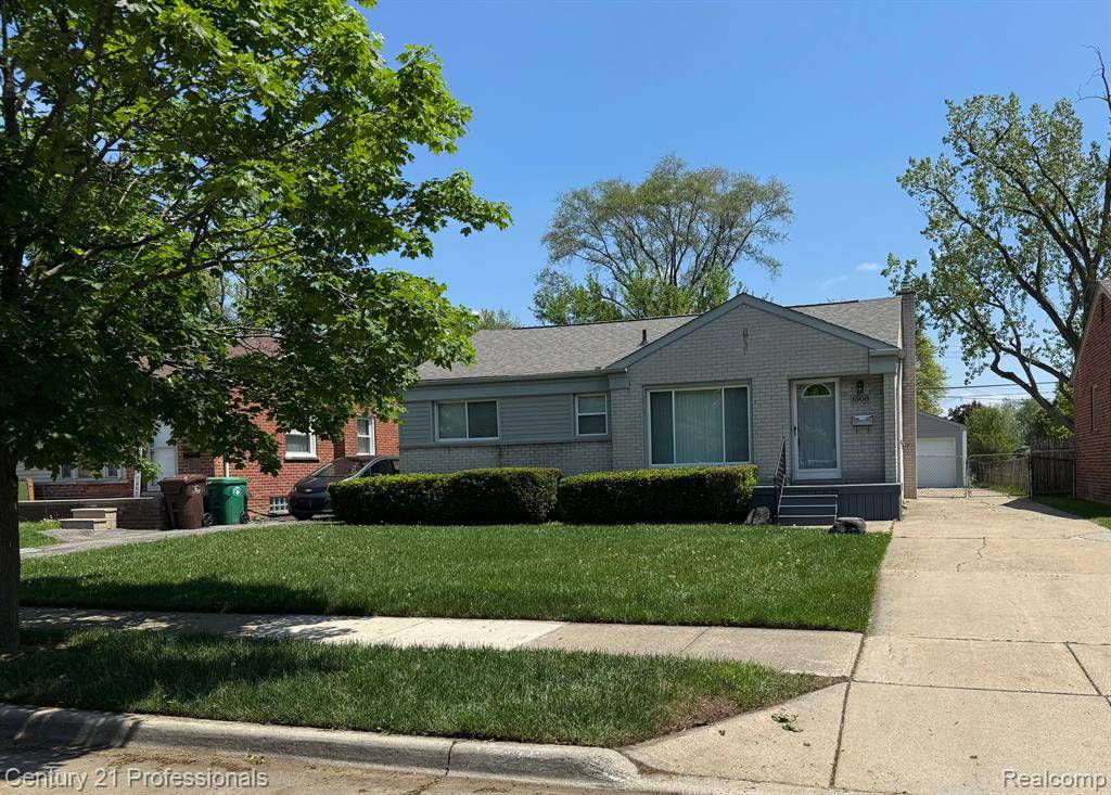 6908 BURNLY Street, Garden City, MI 48135 2038