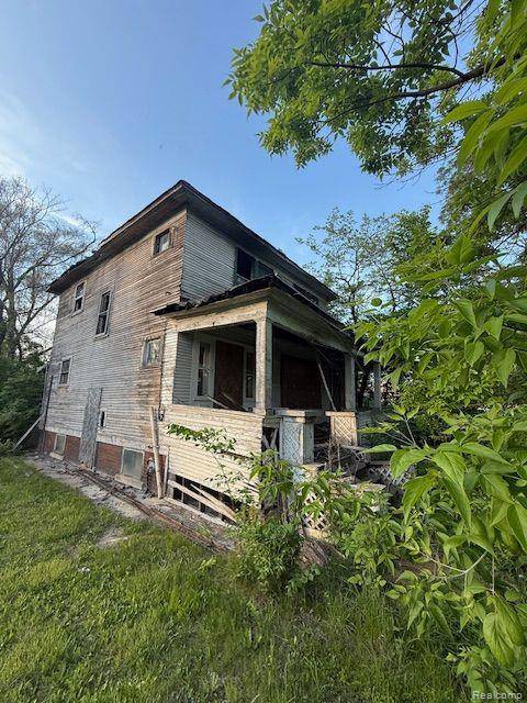 44 GROVE Street, Highland Park, MI 48203 2739