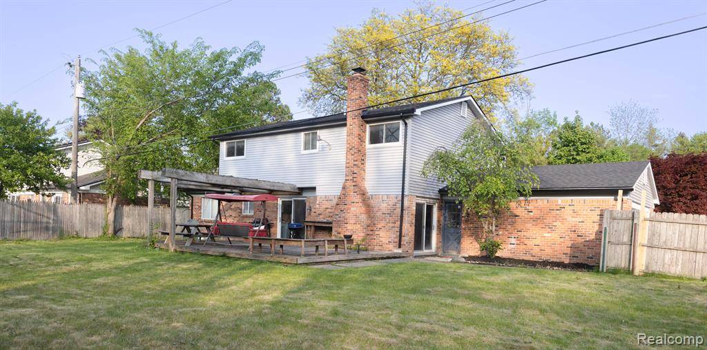 Shelby Twp, MI 48316 5252,5109 VINCENT Trail