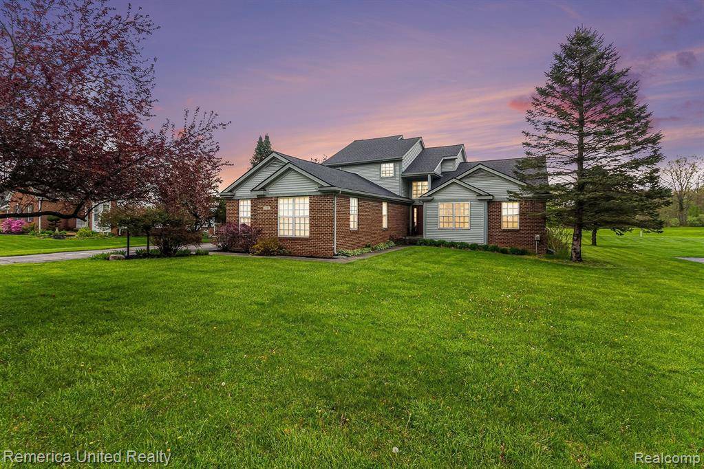 1390 COURTNEY,  Hartland,  MI 48353 3460