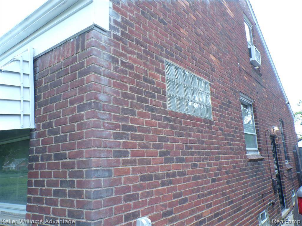 Detroit, MI 48228 1672,9546 WESTWOOD Street