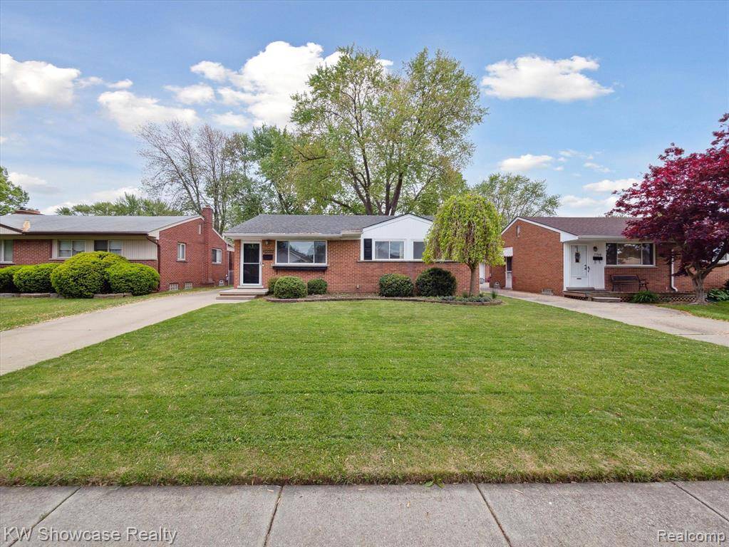 21000 SAINT GERTRUDE Street, Saint Clair Shores, MI 48081 1170