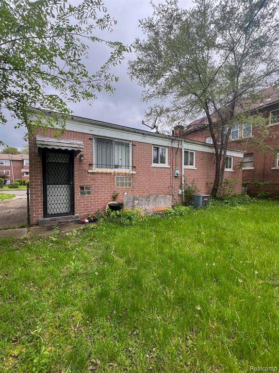 Detroit, MI 48221 3343,16200 LAWTON Street