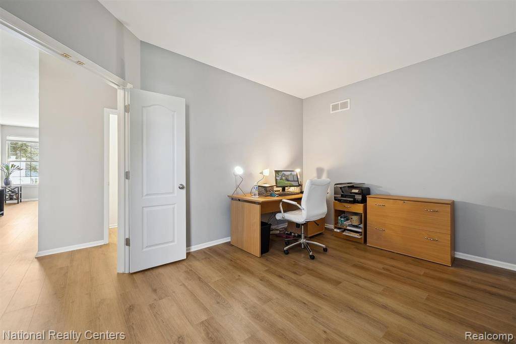 Clarkston, MI 48346 3114,5639 HEATHLAND Circle