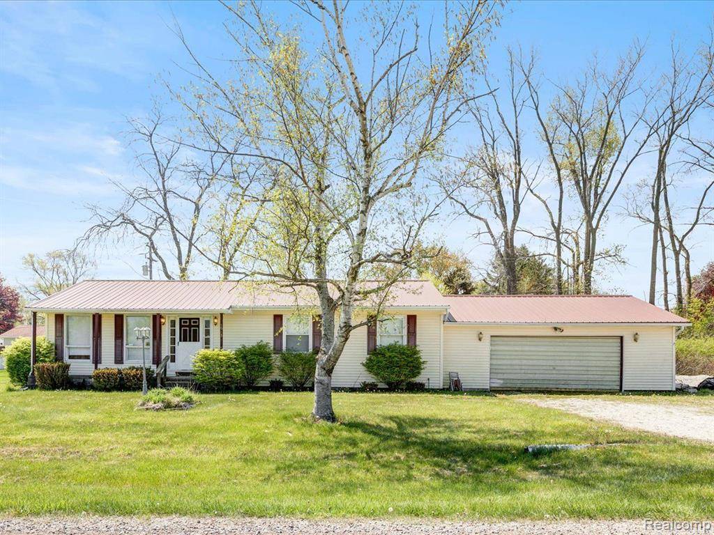 5943 AVALON Circle, Lexington, MI 48450 9351