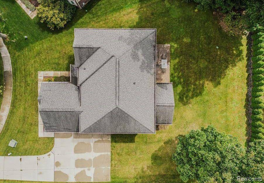 Commerce Twp, MI 48390 1289,170 W Reed Lake Court