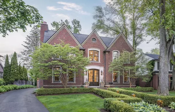 316 Chesterfield Avenue, Birmingham, MI 48009 1276