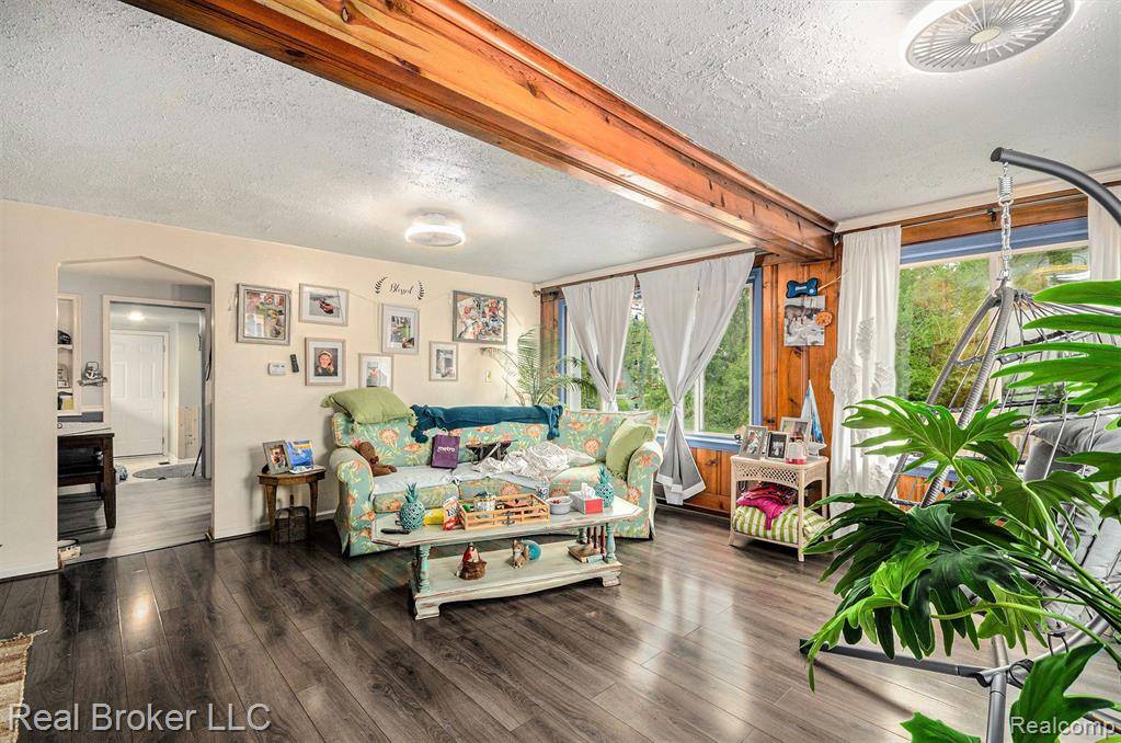 Newport, MI 48166 9141,4930 SPRINGSIDE Street